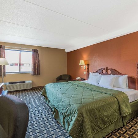Days Inn By Wyndham Hurstbourne Louisville Exteriör bild