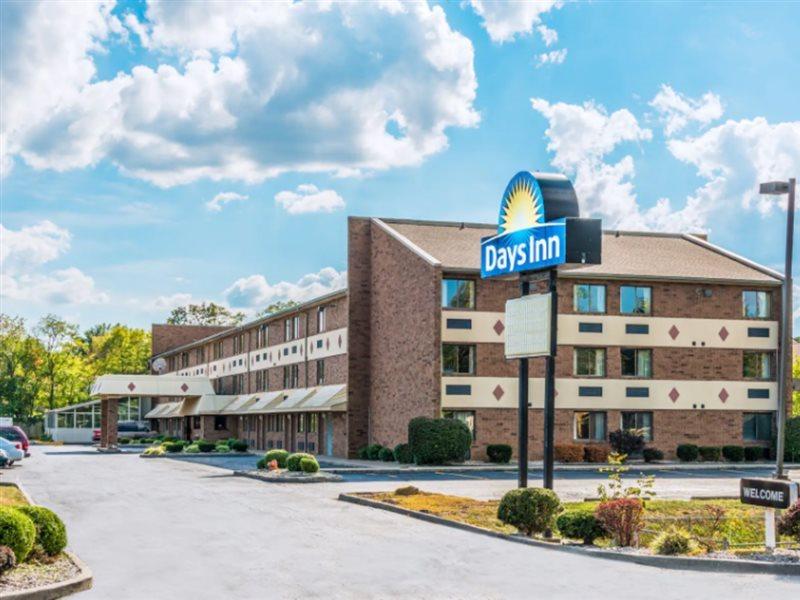 Days Inn By Wyndham Hurstbourne Louisville Exteriör bild